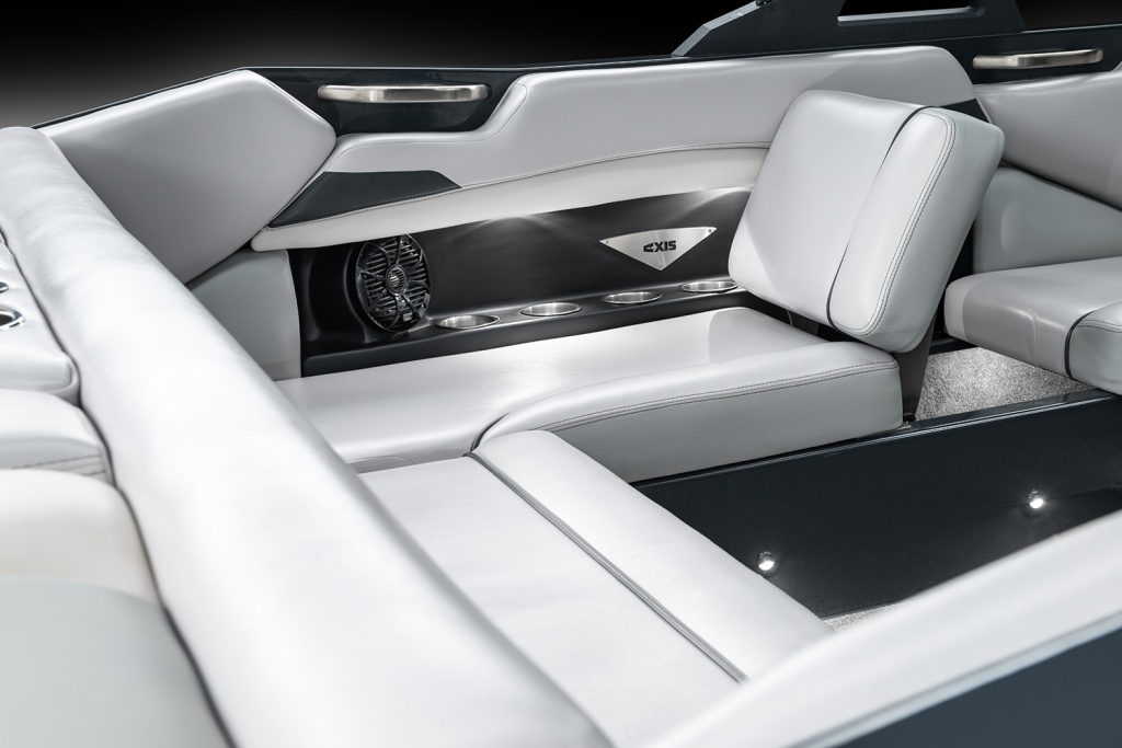 2016-Axis_A22_studio-ChillAx_lowres (1).jpg 2016-Axis_A22_studio-ChillAx_lowres (1).jpg