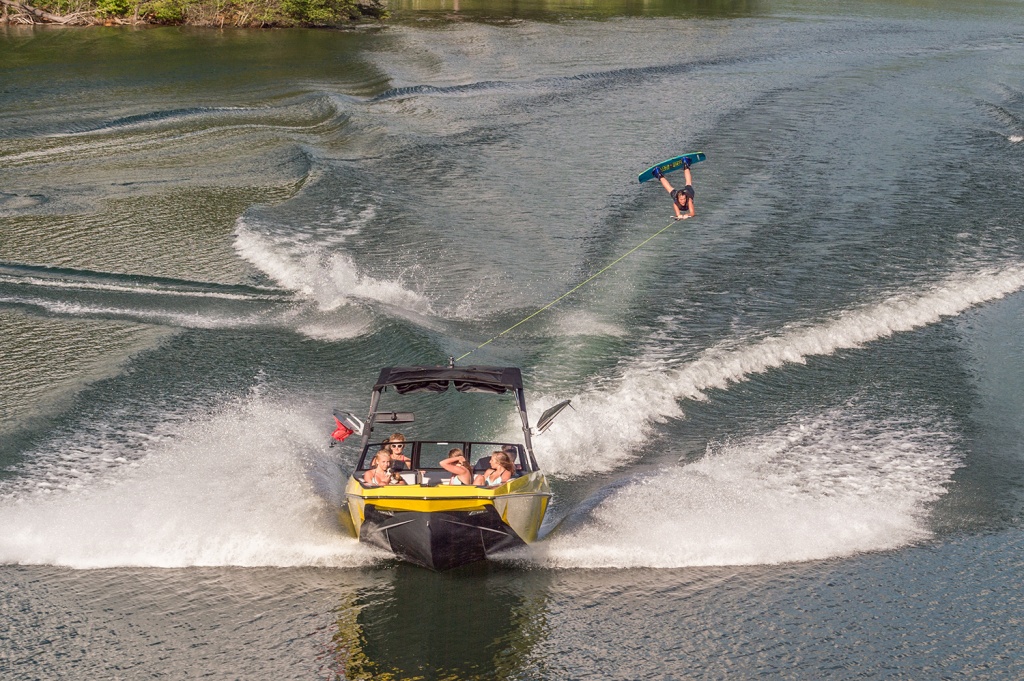 2016-A22_wakeboarding_lowres.jpg 2016-A22_wakeboarding_lowres.jpg